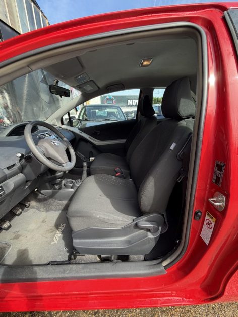 TOYOTA YARIS  2006 1.0 - 70 CH - 47 550Kms - Premier Main -Parfait Etat - Suivit TOYOTA