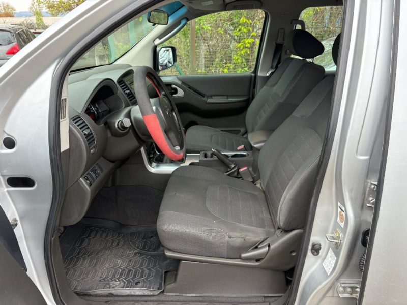 NISSAN PATHFINDER 2.5l DCI 190CV 7 PLACES 4WD 