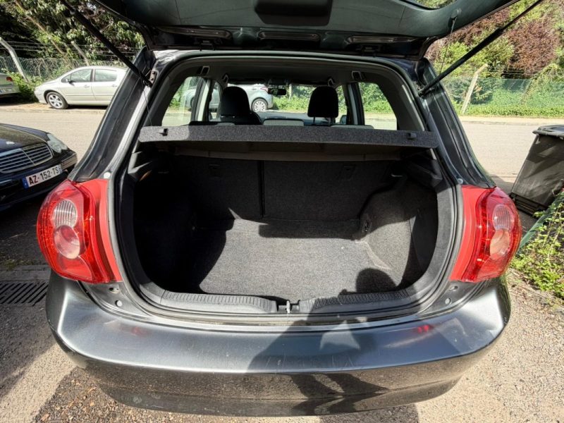 Toyota Auris D-4D 90ch Linéa Luna | 1ère Main