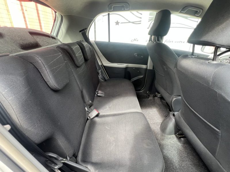 TOYOTA YARIS 2 1.3L VVTI IN 87CH - GARANTIE 6 MOIS