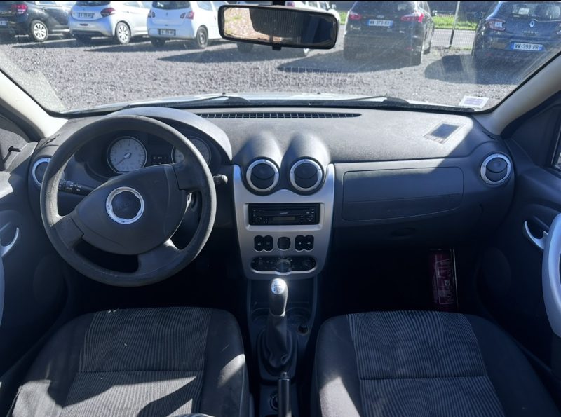 DESTOCKAGE EXCEPTIONNEL  DACIA SANDERO  2011