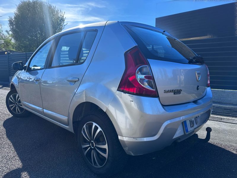 DACIA SANDERO  2011
