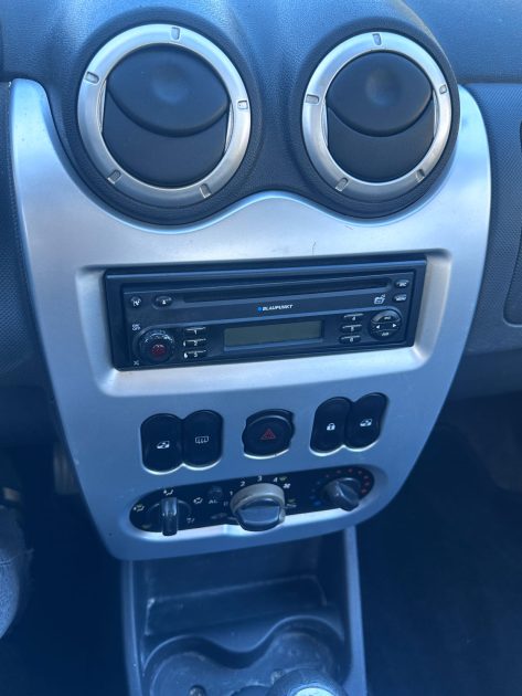 DESTOCKAGE EXCEPTIONNEL  DACIA SANDERO  2011