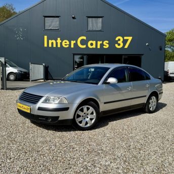 VOLKSWAGEN PASSAT TDI 130 CH CONFORT BERLINE PHASE 2 2004
