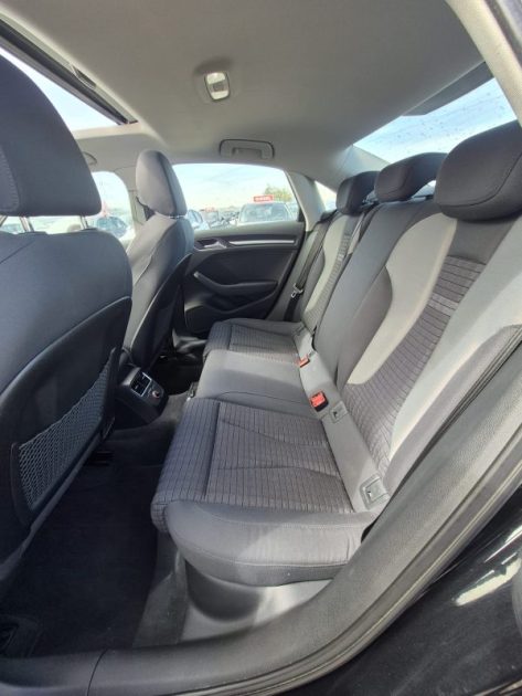 AUDI A3 Série 3 Limousine (8VS) 2.0 TDi 16V FAP S&S 150 cv TOIT OUVRANT SUPER ETAT