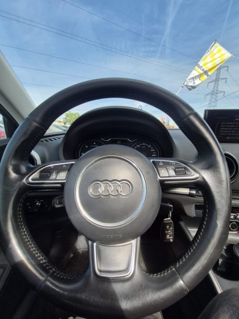 AUDI A3 Série 3 Limousine (8VS) 2.0 TDi 16V FAP S&S 150 cv TOIT OUVRANT SUPER ETAT