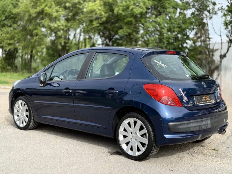 Peugeot 207 1.6 VTi 120 ch Féline - GPS - Toit pano - Régulateur - Révisée & Garantie 6 Mois