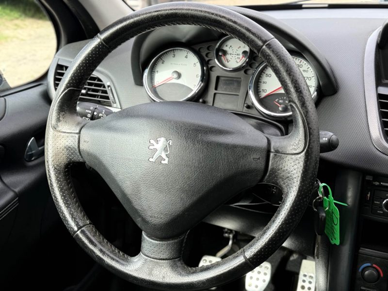 Peugeot 207 1.6 Vti 120Ch Feline Pack - GPS - Toit Pano - Révisée & Garantie 6 Mois