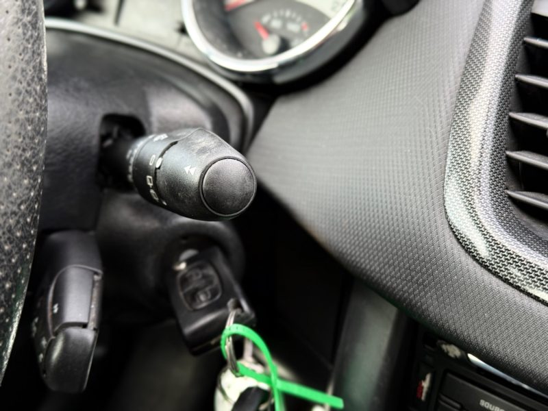 Peugeot 207 1.6 Vti 120Ch Feline Pack - GPS - Toit Pano - Révisée & Garantie 6 Mois