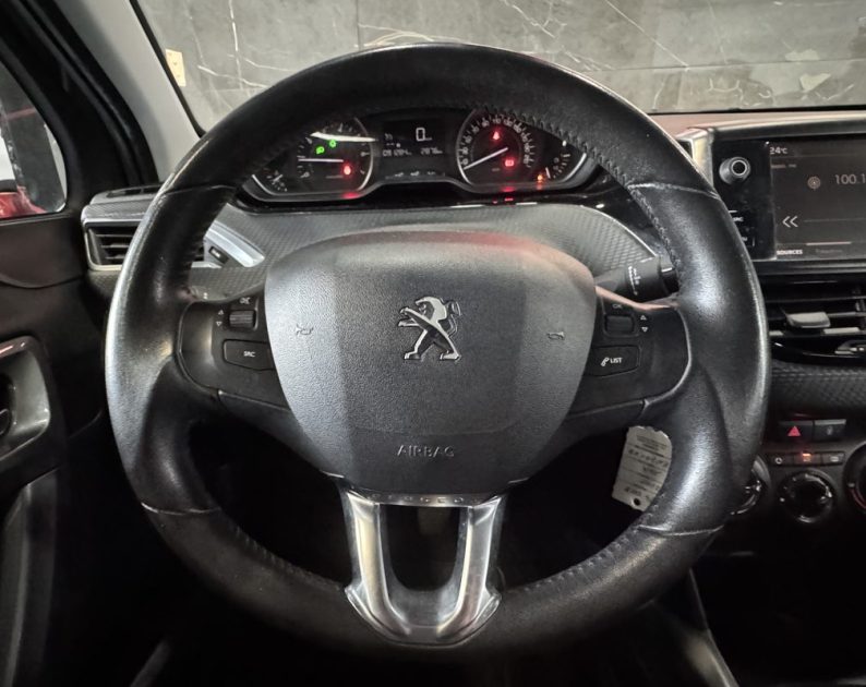 PEUGEOT 2008 1.2 PURETECH 82CH ACTIVE 2017