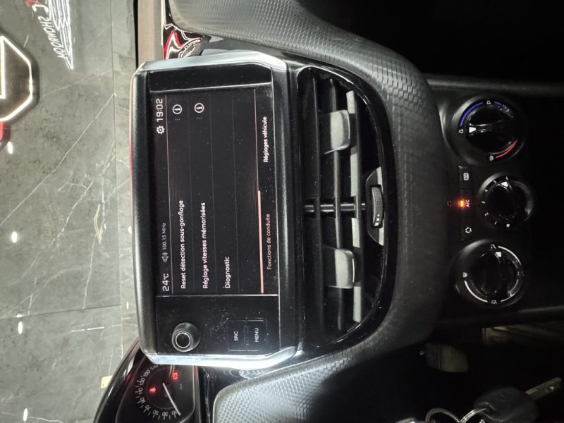 PEUGEOT 2008 1.2 PURETECH 82CH ACTIVE 2017