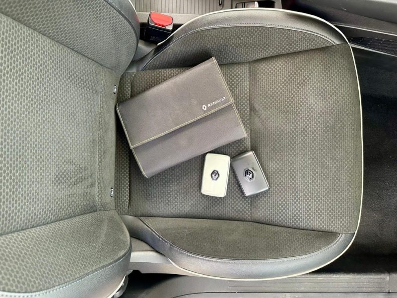 RENAULT CLIO V 1.5 Blue dCi 115ch INTENS *1ère MAIN* 