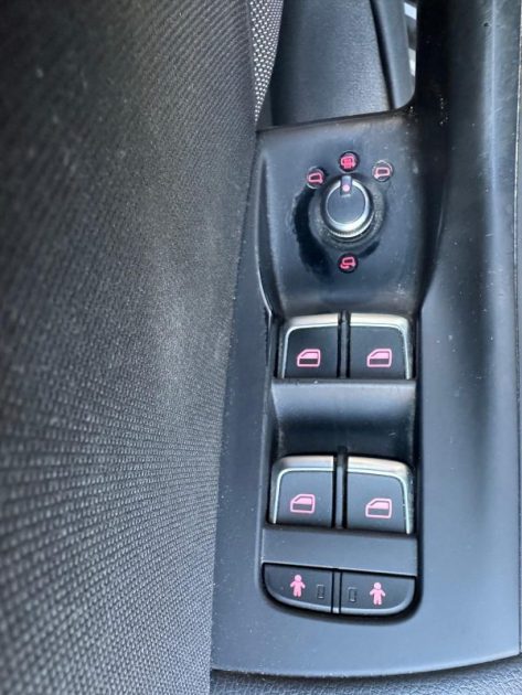 AUDI Q3 2.0 TDI 140CV AMBIENTE  