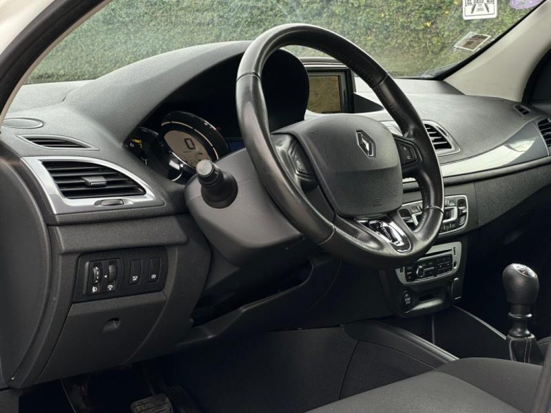 RENAULT MEGANEIII 1.2 TCE 115CH ENERGY LIFE ECO² 2015 2015