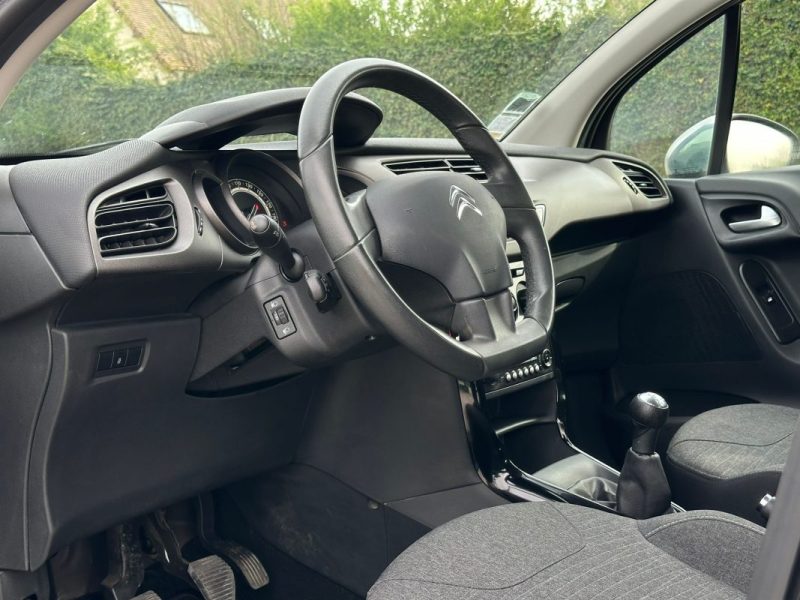 CITROEN C3 1.2 82cv SÉLECTION 2015