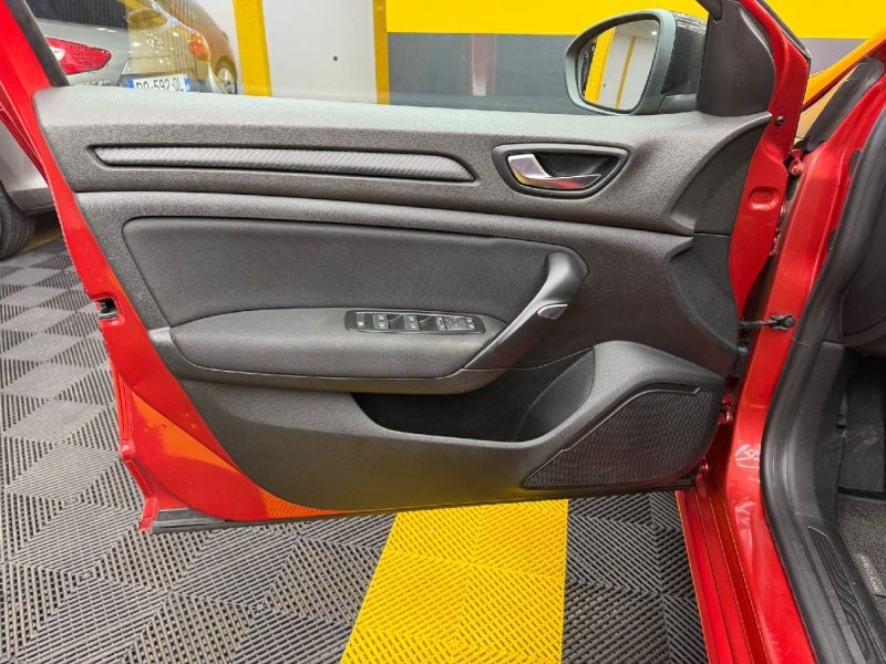 RENAULT MEGANE IV 1.5 BLUE DCI 115CH BUSINESS INTENS EDC 