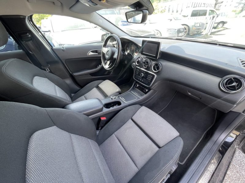 MERCEDES CLASSE A 160 102CH FASCINATION 7G-DCT
