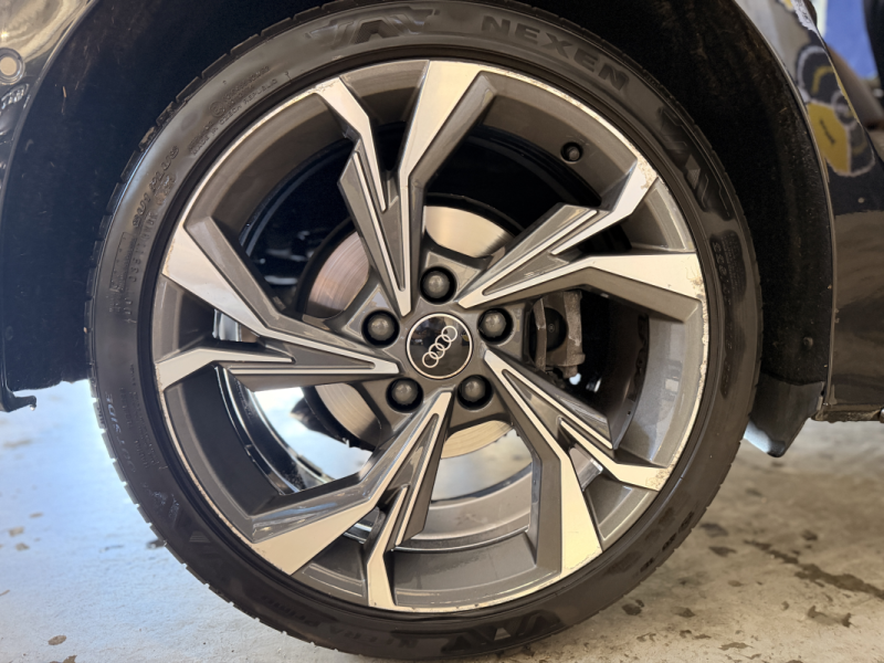 AUDI A3 SPORT BACK - S LINE - 2.0 L TDi - 150 ch - SIEGES CHAUFFANTS - SUIVI AUDI - CARPLAY - 