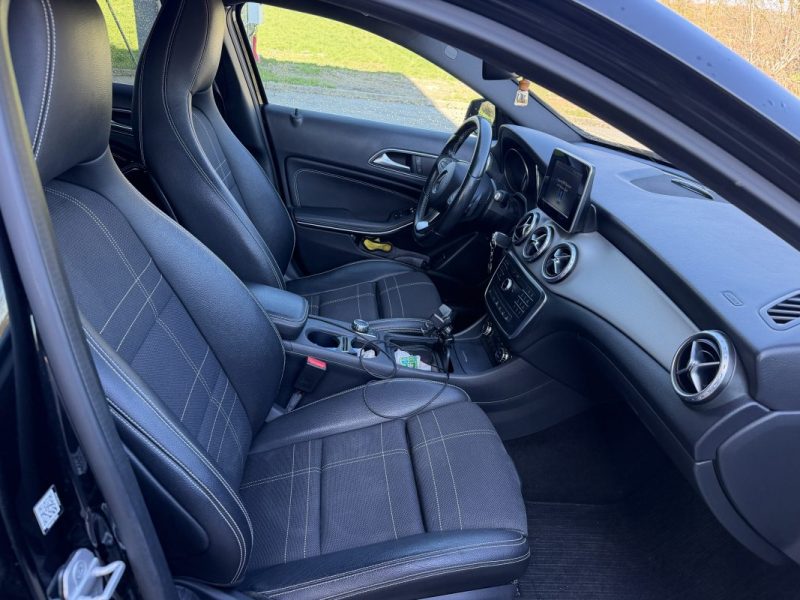 MERCEDES CLASSE GLA 200D 136CH SENSATION  7G-DCT 2015