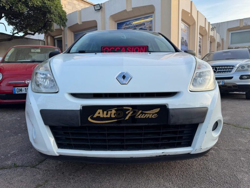 RENAULT CLIO III EXPRESSION CLIM 1.2 16V 2012