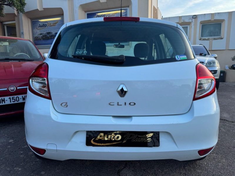 RENAULT CLIO III EXPRESSION CLIM 1.2 16V 2012