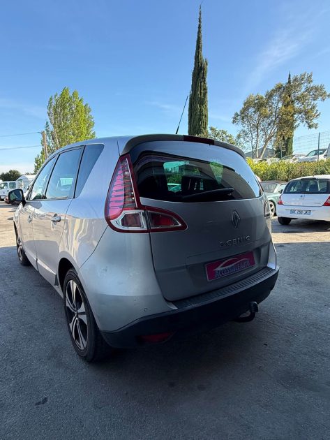 RENAULT SCENICIII  DCI 130 BOSE 2011