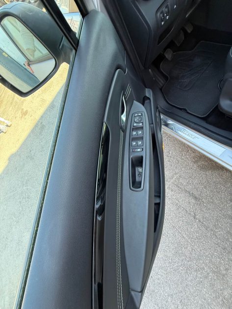 RENAULT SCENICIII  DCI 130 BOSE 2011