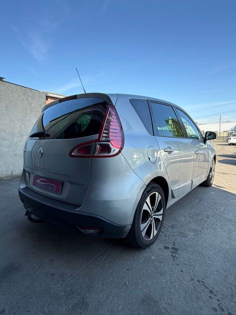 RENAULT SCENICIII  DCI 130 BOSE 2011