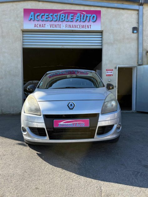 RENAULT SCENICIII  DCI 130 BOSE 2011