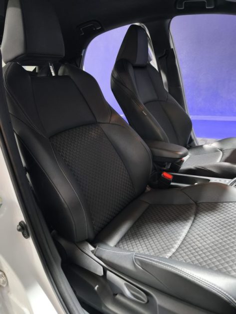 TOYOTA YARIS HYBRIDE 116H COLLECTION TECHNO JBL GARANTIE RELAX