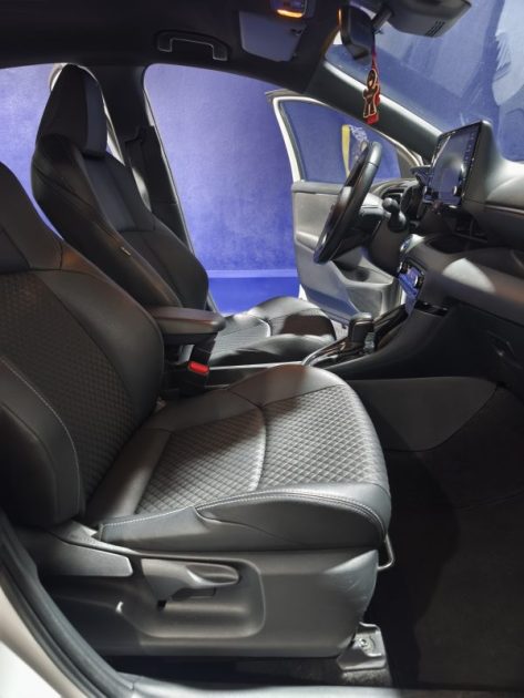 TOYOTA YARIS HYBRIDE 116H COLLECTION TECHNO JBL GARANTIE RELAX