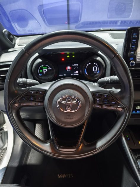 TOYOTA YARIS HYBRIDE 116H COLLECTION TECHNO JBL GARANTIE RELAX