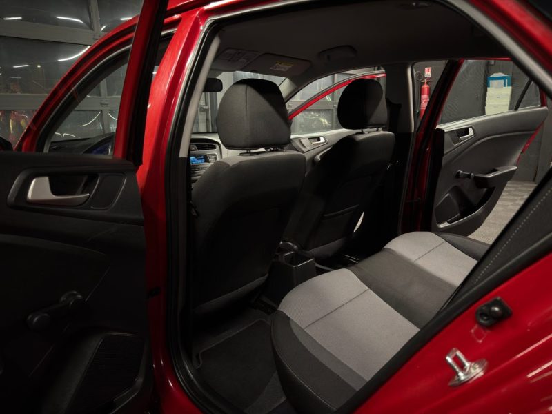 HYUNDAI I20 II PHASE 2 INITIA 1.2 75 Cv 1ERE MAIN / 5 PORTES - GARANTIE 1 AN