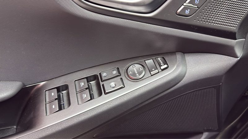 HYUNDAI IONIQ BERLINE HYBRIDE 141cv EXECUTIVE TOUTES OPTIONS/1 ERE MAIN/TVA RECUPERABLE