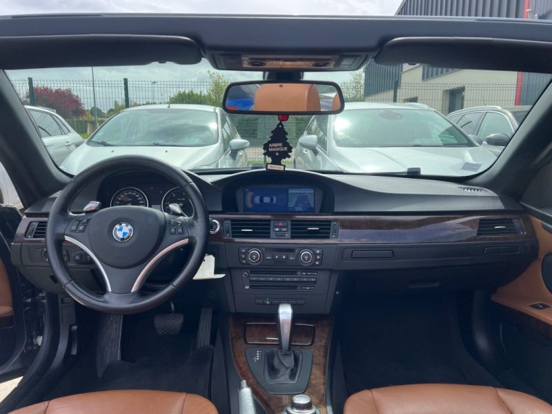 B.M.W. SERIE 3 330CD / Garantie 3/12 Mois