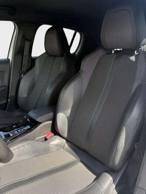 PEUGEOT 208 GT HDI 100ch 2021