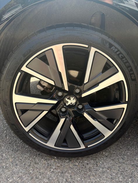 PEUGEOT 208 GT HDI 100ch 2021