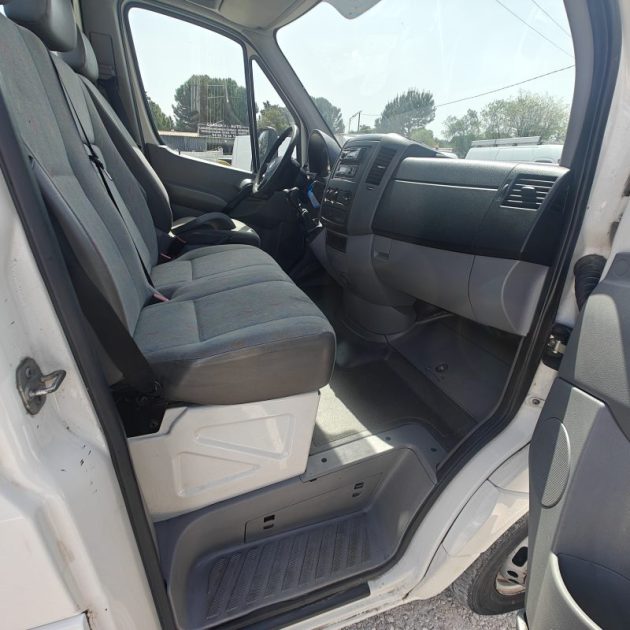 VOLKSWAGEN CRAFTER  DEPANNEUSE PLATEAU 5M30  2.5 TDI (163CH) DEPANNEUSE PLATEAU 5M30  2.5 TDI (163CH) 2011