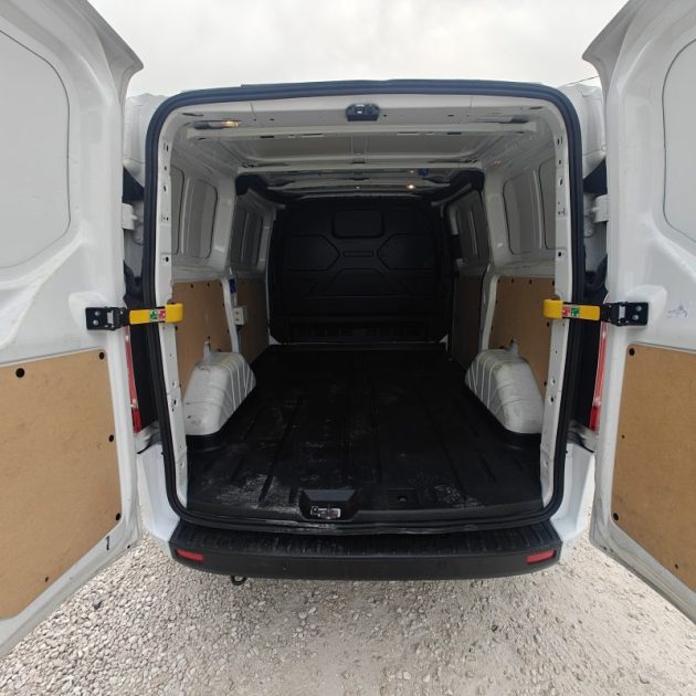 FORD CUSTOM L1H1 2.0 ECOBLUE 130 HYBRID TREND BUSINESS TRANSIT C 300 L1H1 2.0 ECOBLUE 130 HYBRID TREND BUSINESS 2021