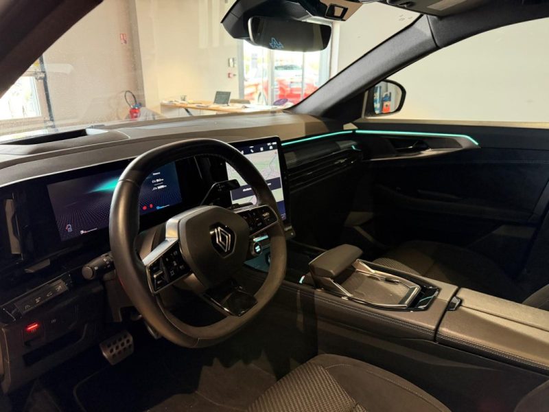 RENAULT AUSTRAL ICONIC ESPRIT ALPINE E-TECH 200 / 4CONTROL / LED MATRIX / TOIT PANO / HARMAN KARDON  2023
