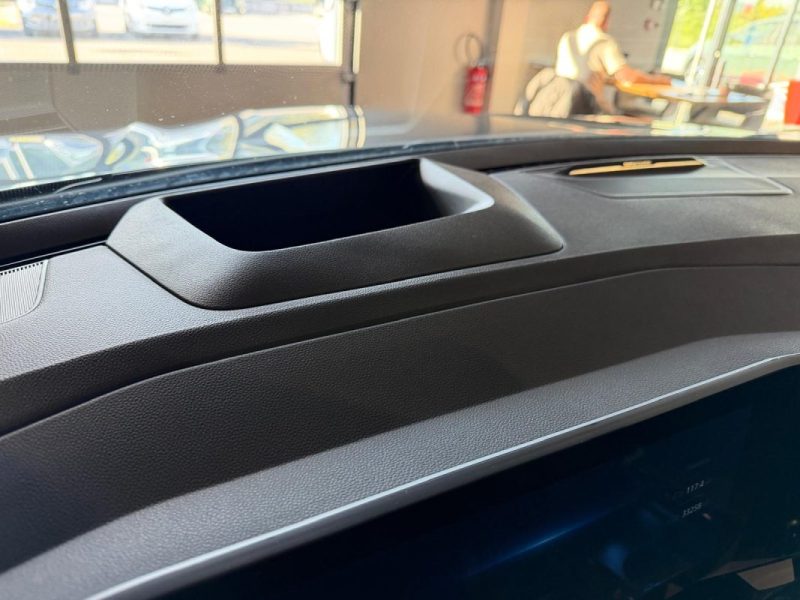 RENAULT AUSTRAL ICONIC ESPRIT ALPINE E-TECH 200 / 4CONTROL / LED MATRIX / TOIT PANO / HARMAN KARDON 