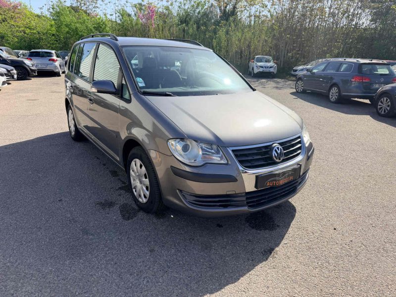 VOLKSWAGEN TOURAN 1.9 TDI 105 DSG CONFORT 5P 213MKM