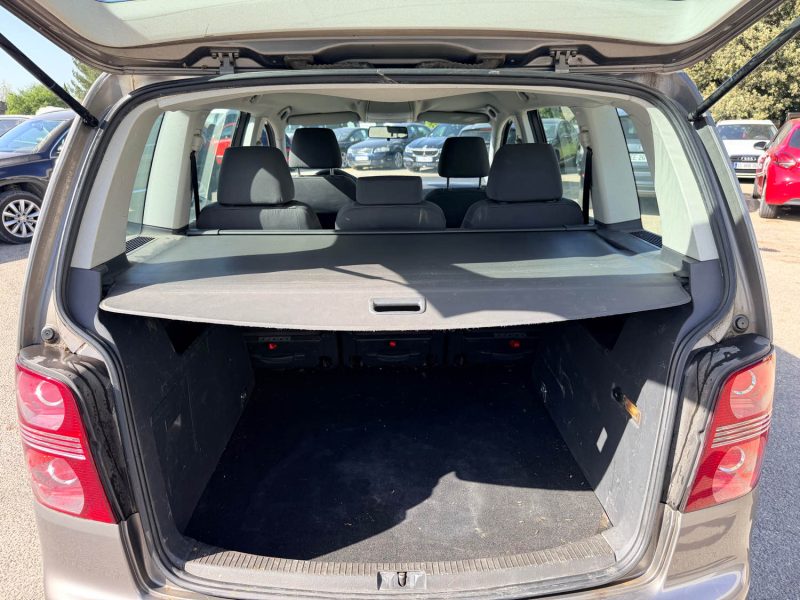 VOLKSWAGEN TOURAN 1.9 TDI 105 DSG CONFORT 5P 213MKM