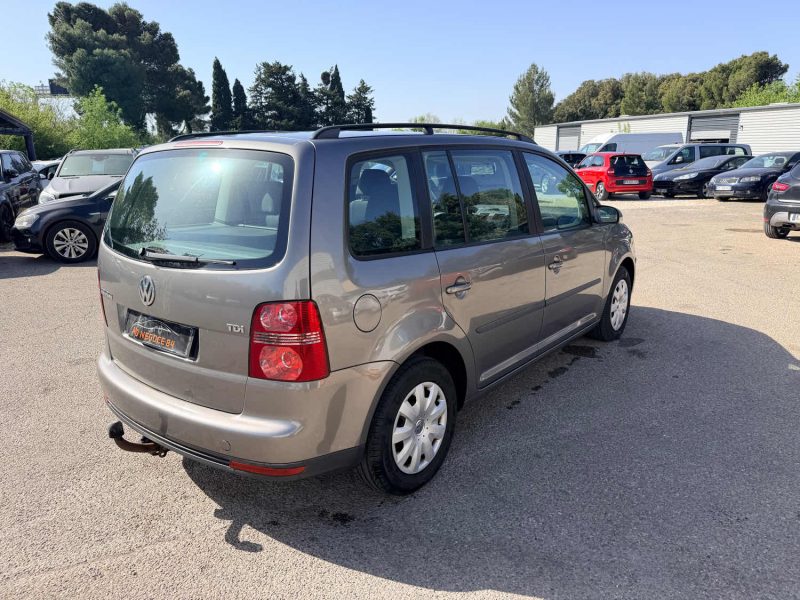 VOLKSWAGEN TOURAN 1.9 TDI 105 DSG CONFORT 5P 213MKM