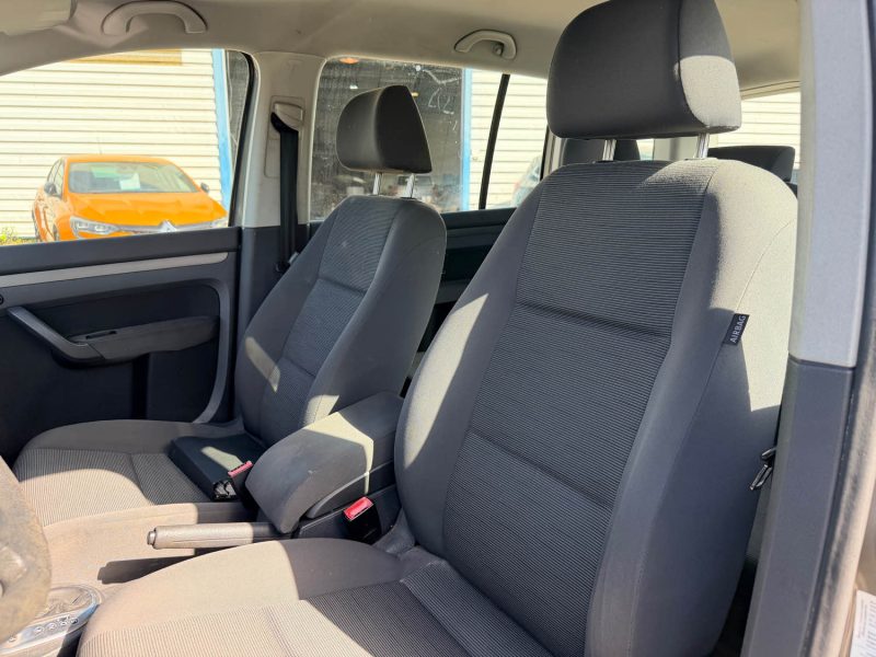 VOLKSWAGEN TOURAN 1.9 TDI 105 DSG CONFORT 5P 213MKM