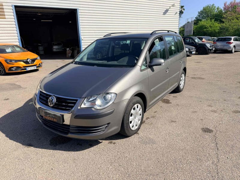 VOLKSWAGEN TOURAN 1.9 TDI 105 DSG CONFORT 5P 213MKM