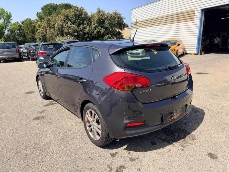 KIA CEE-D 1.6 CRDI 110 STYLE 209MKM
