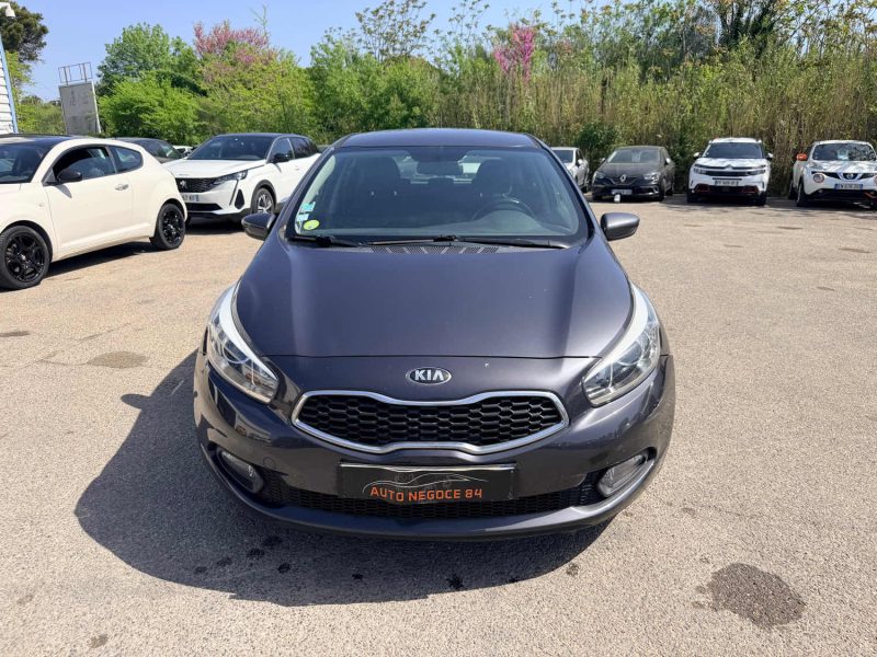 KIA CEE-D 1.6 CRDI 110 STYLE 209MKM