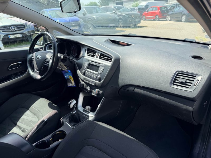 KIA CEE-D 1.6 CRDI 110 STYLE 209MKM