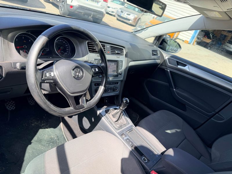 VOLKSWAGEN GOLF VII 1.6 TDI 110CH BLUEMOTION TECHNOLOGY FAP CONFORTLINE 249MKM